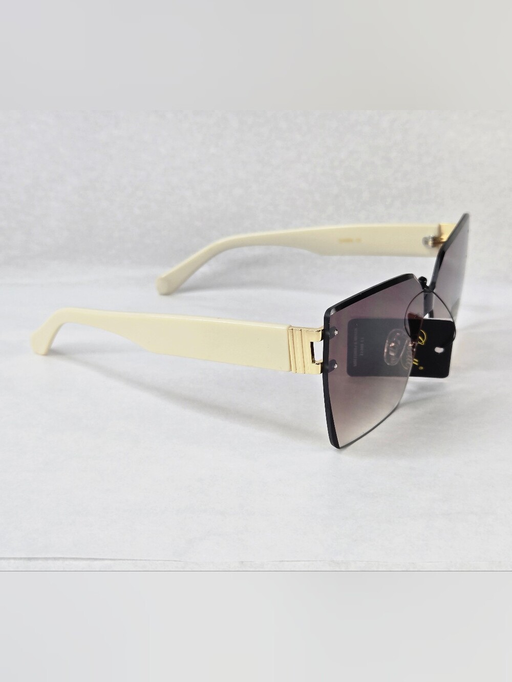 Giselle Rimless Butterfly Sunglasses NWT Gradient Smokey Brown Lens Cream Gold - Picture 2 of 11